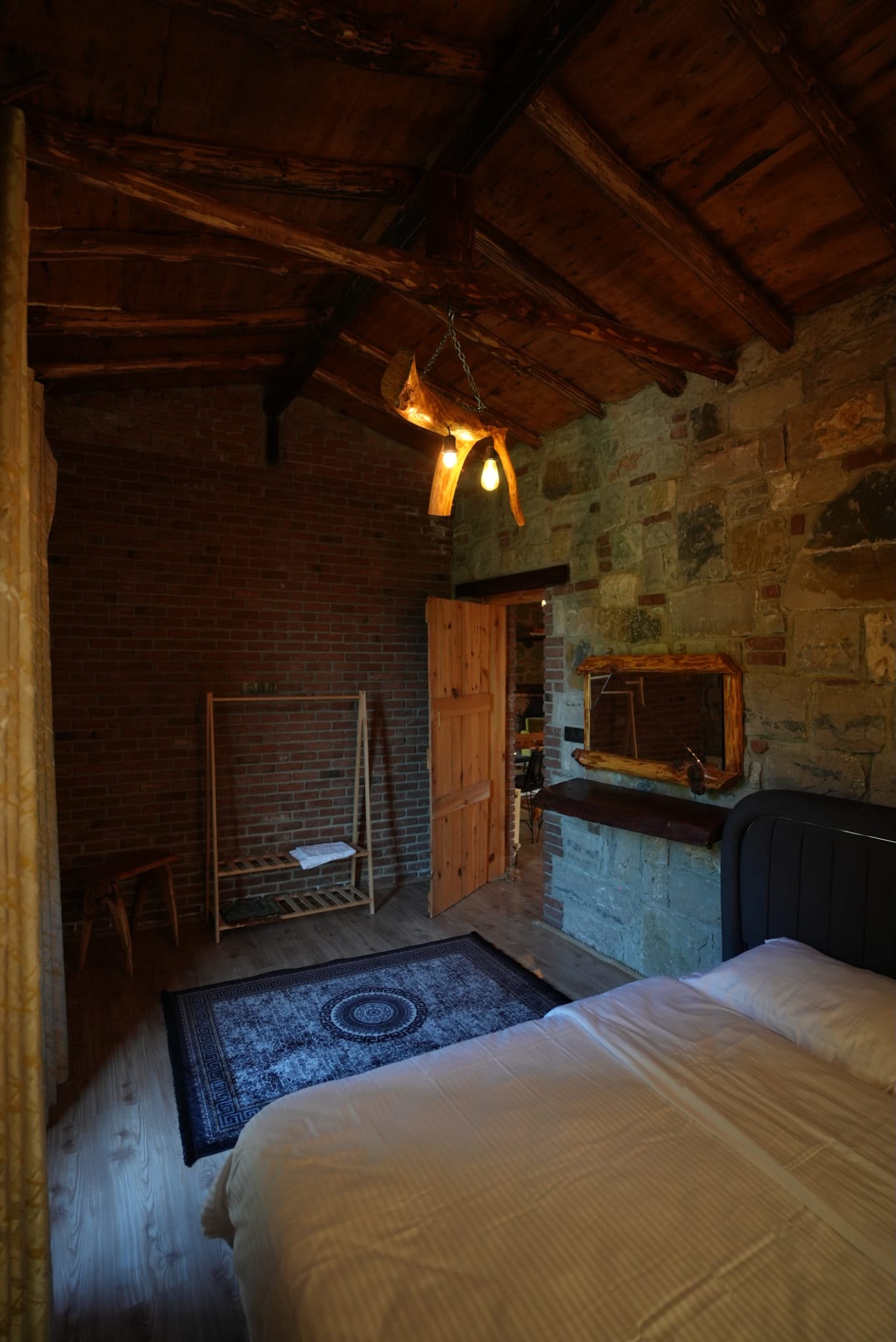 Sapanca Havuzlu Bungalov — Dağ Manzaralı — görsel 13
