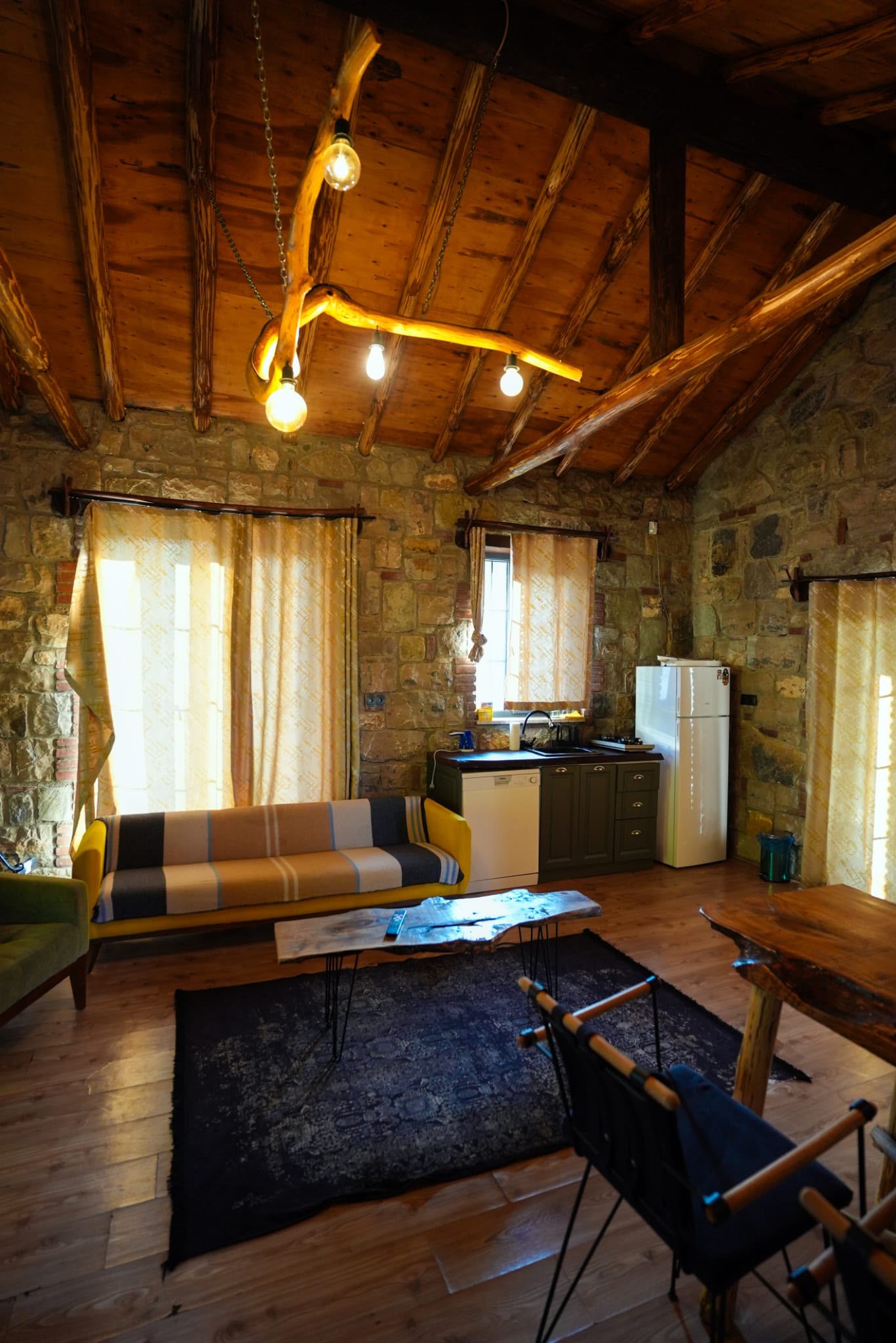 Sapanca Havuzlu Bungalov — Dağ Manzaralı — görsel 18