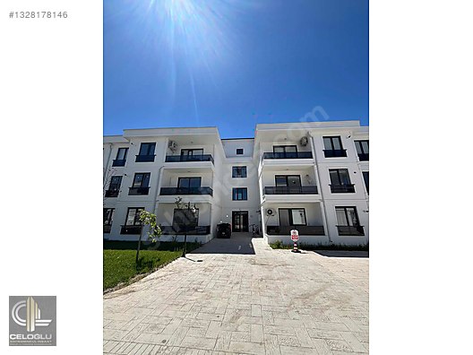 Sapanca Göl Mahallesinde Sıfır, Havuzlu Site İçi Lüks 3+1 Daire